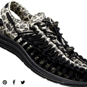 Keen Womens Size 8.5 UNEEK Animal Print Black White Shoes WORN ONCE Water Hiking